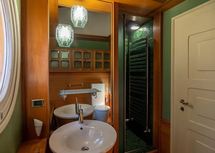 Zarri Καστέλ Ματζιόρε